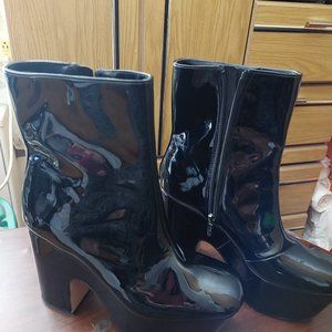  NY  Circus by Sam Edelman Womens Ilana Patent Block Heel Ankle Boots